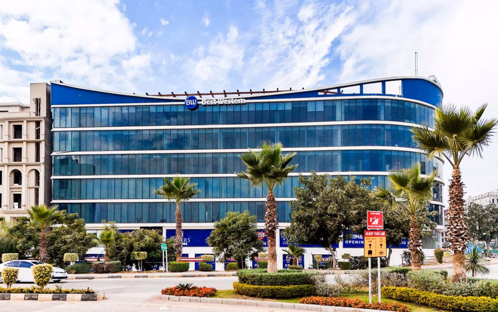 Best Western Hotel Review, Is This Global Hotel Chain Worth It for Comfortable Stays, Consistent Service, and Stress Free Travel Experiences